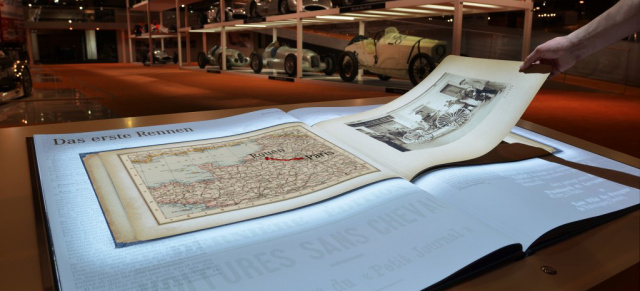 Das Lebende Buch begeistert Mercedes-Fans: Mercedes‐Benz Automobilgeschichte erlebbar gemacht