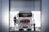 Der neue Mercedes-Benz Actros -   Publikumspremiere beim Truck-Grand-Prix 2011: Mercedes-Benz zeigt der Öffentlichkeit auf dem Truck-Grand-Prix an der legendären Rennstrecke Nürburgring vom 8. bis 10. Juli den neuen Actros 
