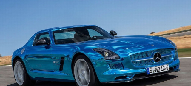 Video: Mercedes-Benz SLS AMG Electric Drive: Der blaue Star aus Paris in bewegten Bilder