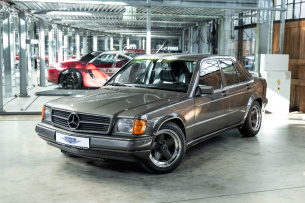 Baby-Benz mit Zähnen: Mercedes-Benz 190E 5.0 V8 von Schulz-Tuning