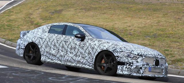 Mercedes-AMG Erlkönig erwischt: Star-Spy-Shot in der Grünen Hölle: 4-Door-AMG GT auf dem Nürburgring 