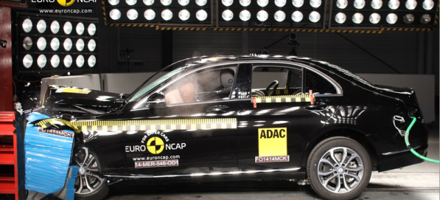 Mercedes-Benz C-Klasse: Klassenbester   im Crashtest 2014: EuroNCAP zeichnet die neue Mercedes C-Klasse als sichersten Wagen ihrer Klasse aus 