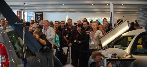  IASRE 2014 - Fachmesse für Ausbeultechnik und Smart Repair: In Rotenburg an der Fulda findet vom 22.02-23.02. 2014 die zweite Messe für Beulendoktoren & Co. statt
