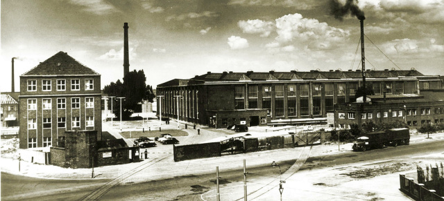 Herzlichen Glückwunsch an den Rhein!: Das Mercedes-Benz Werk Düsseldorf wird 55!