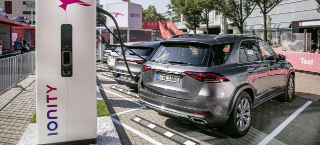 Technikbericht: Tanken und Parken – bequem bezahlt aus dem Auto: Bitte sitzen bleiben z.B mit der Tank-App Bertha