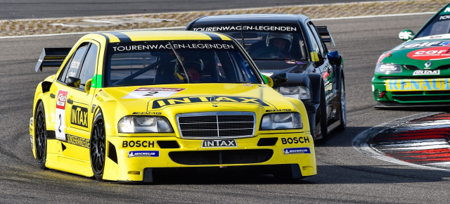 Rennen 5 und 6 in der Grünen Hölle: Tourenwagen-Legenden: Überraschungssieger am Nürburgring