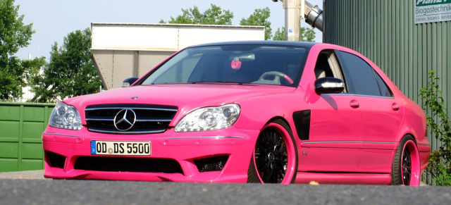 Kernig in Pink: Mercedes-Benz S55 AMG W220: Pink Lady: Der S55 AMG hat das volle Damenprogramm