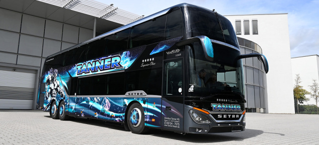 Setra Doppelstockbus in außergewöhnlichem Look: Ein göttlicher Setra zum 50. Firmenjubiläum