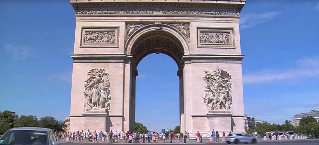 Ab 1. Juli 2016 verschärftes Fahrverbot in Paris: Die Stadt Paris macht für alte Autos und Motorräder dicht