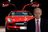 Daimler-Chef Dr. Zetsche: "Autos werden fliegen": Sensationelle Vision vom Daimler-Chef Dr. Dieter Zetsche: Mercedes Fahrzeuge werden "in die Luft gehen" 
