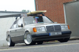 Aloha-Benz: 1990er Mercedes-Benz 200 E: Ein W124 macht die (un-)perfekte Welle