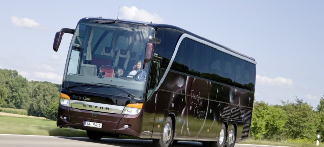 Daimler Buses: schwer und erfolgreich in Fahrt: Im Jahr 2011 zweitbestes Absatzergebnis
