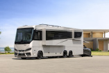 VARIO Perfect ASSOLUTO: Luxusreisemobil auf Mercedes-Actros-Basis: Luxus-Suite auf Rädern