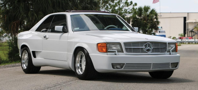 Asi mit Niveau?  Mercedes-Benz 560 SEC als stählerne Monsterbacke: XXL-Tuning wie von einem anderen Stern: 87er Mercedes-Benz Autosalon 2000 Super Sport