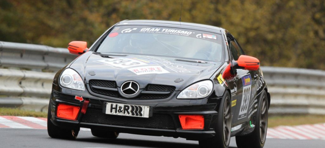 VLN-Finale: Sing SLK zeigt starke Leistung: Zwei Reifenschäden trüben starke Vorstellung des Sing-Mercedes beim letzten Lauf der VLN 2011